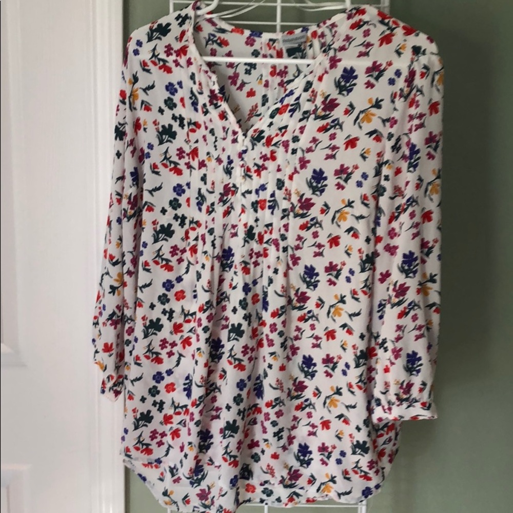 Flowery blue pink and yellow flowery top